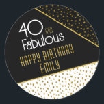 40と素晴らしい金ゴールドグリッター写真40th Birthday ラウンドシール<br><div class="desc">40と素晴らしいブラック金ゴールドグリッター写真40th誕生日ステッカー。白と黒の背景にモダントレンディータイポグラフィと金ゴールドのグリッタースポットを含むとデザイン。彼女のために自分の40歳の誕生日のシールを作りなさい。</div>