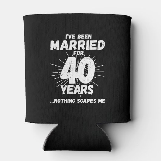 40年結婚した40周年おもしろいカップル 缶クーラー (裏面)