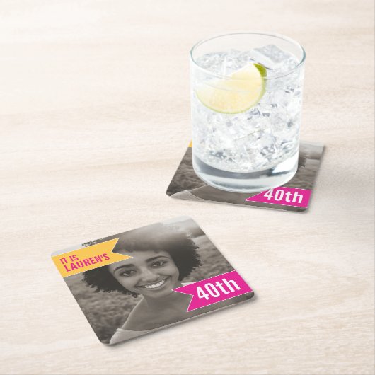 40歳の誕生日のパーティーは、自分の写真をピンク色の黄色に追加 スクエアペーパーコースター (インサイチュ)