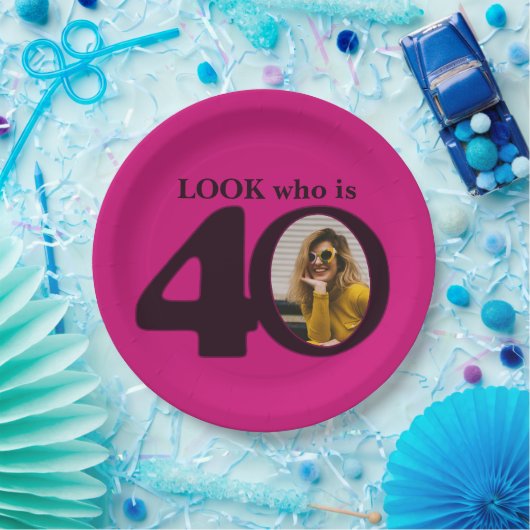 40歳の誕生日の写真はダークピンクの紙プレート ペーパープレート (パーティー)