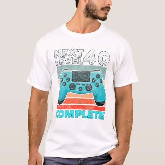 40歳の誕生日を迎えたゲーマー Tシャツ (正面)