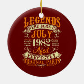 40歳の誕生日ギフト40歳の伝説生まれの中 セラミックオーナメント (裏面)