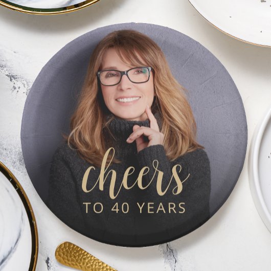 40歳の誕生日パーティーの写真 乾杯 ペーパープレート