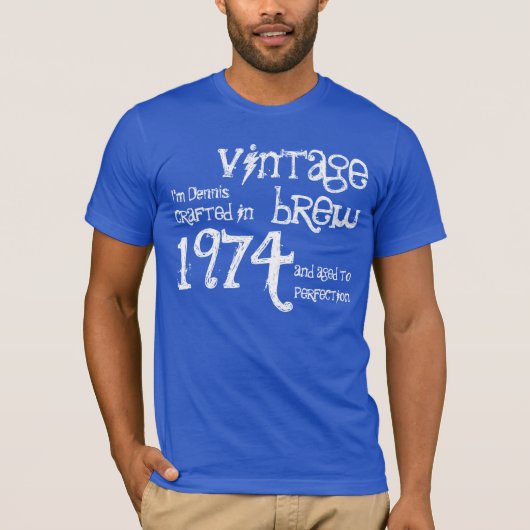 40歳の誕生日プレゼント1974年のヴィンテージブリューV08 Tシャツ (正面)