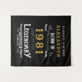 40歳の誕生日 あなたの名前を追加 1981年生まれ 伝説的 タペストリー (正面(横))