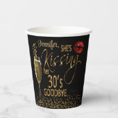 40歳の誕生日 – 彼女はキスをする30歳の別れ 紙コップ (正面)