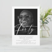 40歳モダンの誕生日パーティーへの招待 招待状 (スタンド正面)