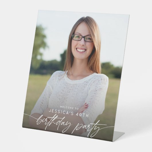 40歳モダンの誕生日パーティーフォトスクリプトタイポグラフィ 台座サイン (正面)