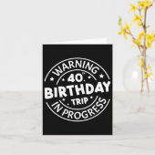 40歳警告の誕生日の旅が進行おもしろい40Ye カード (黄色い花)