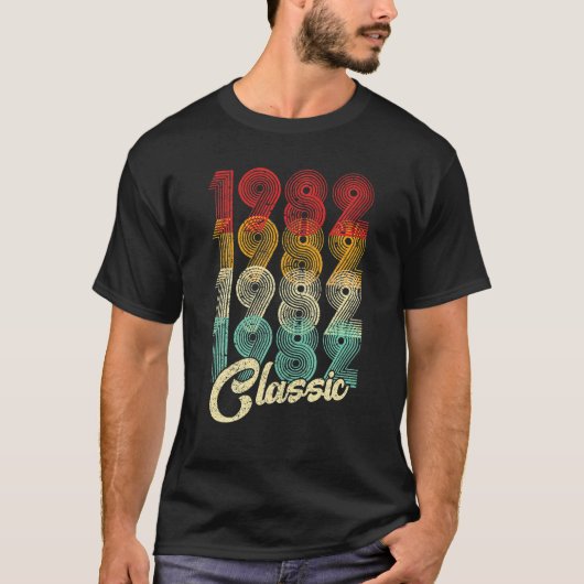 40歳1982クラシック年ヴィンテージ40歳の誕生日 Tシャツ (正面)