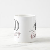 40番手と上品なブラックピンクエレガントスクリプト誕生日 コーヒーマグカップ (中央)