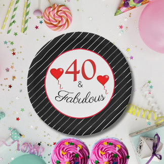 40 & Fabulous赤40th誕生日白黒ストライプ ペーパープレート