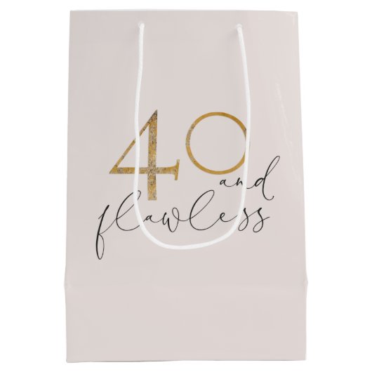 40 & Flawless赤面ピンク&金ゴールド40th Birthday ミディアムペーパーバッグ (裏面)