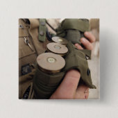 40 mmグレネードのマリンクラードル手榴弾 缶バッジ (正面)