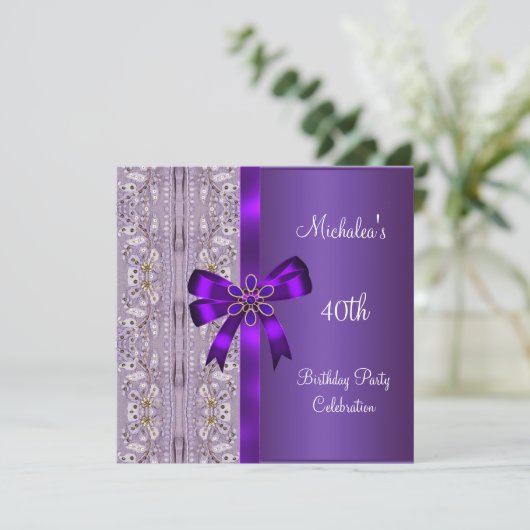 40th誕生日パープル金ゴールドフローラジュエルボウ 招待状 (スタンド正面)