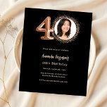 40th誕生日ブラックバラ金ゴールド写真の招待<br><div class="desc">40モダン歳のスタイリッシュ誕生日パーティーへの招待。黒い背景。カスタマイズしてパーティー詳細を追加する。バラ金ゴールド文字。1枚= 1枚の招待状を印刷したエッジからエッジ</div>