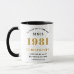 40th Birthday 1981ブラック金ゴールドメンズパーソナライズされた マグカップ<br><div class="desc">1981年の40歳の誕生日の男性のマグカップに黒と金ゴールドを付け生まれたマグカップ。提供さカスタマイズれたテンプレートを使用して、この誕生日上のすべての文字を簡単にマグ。誕生日アイディアの「設定基準」範囲の一部。</div>