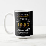 40th Birthday 1983伝説の名前を追加 コーヒーマグカップ<br><div class="desc">1983生まれ年の彼ら祝と彼らの誕生日のために私たちは理想的な誕生日のマグカップを持っている。白と金ゴールドのデザインの黒い背景はシンプルレトロエレガントなレトロな感じもの。提供さカスタマイズれたテンプレートを使用して容易に文字。さらに多くのギフトやパーティー用品は、店の"伝説"のデザインで利用可能。</div>