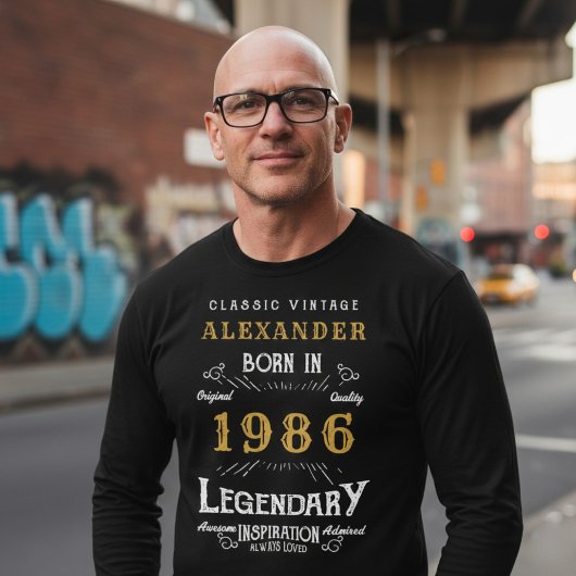 40th Birthday 1986 Add Name Black Gold Legendary Tシャツ