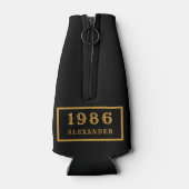 40th Birthday 1986 Name Legend Chic Black Gold ボトルクーラー (裏面)