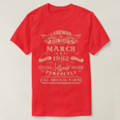 40th Birthday Gift For Legends Born March 1982 40  Tシャツ (デザイン正面)