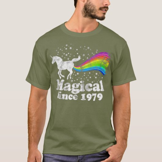40th Birthday Magical Farting Unicorn Rainbow T Tシャツ (正面)