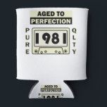 40th Birthday Shirt - 1981カセット 缶クーラー<br><div class="desc">1981年のヴィンテージカセット祝テー生まれプデザイン。今年は40年の祝流浪を意味する。このデザインは、あなたの年齢が完璧に思い出すが、まだ80のスタイルを返す。自分や他の人への贈り物としてそれを手に入れなさい。</div>