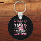 41歳の誕生日 1985年生まれ 41年間最高にかっこいい キーホルダー (正面)