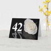 42番目の誕生日カード(白いバラのクラシック) カード (黄色い花)