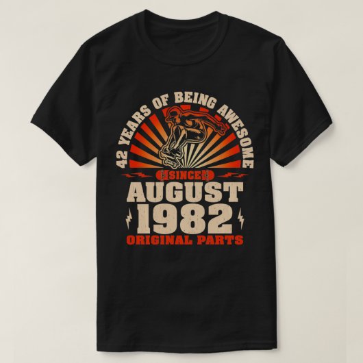 42誕生日42歳スケートボード愛好家生まれA Tシャツ (デザイン正面)