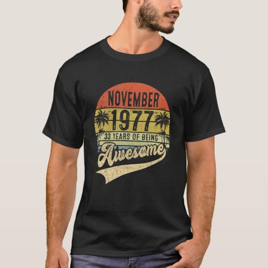 44歳44番目の誕生日飾り1972月 Tシャツ (正面)