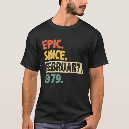 44誕生日1979素晴らし年2月以来44年 Tシャツ (正面)