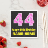 44誕生日:ピンクストライプ色のハートと"44" +名前 スタンダードランチョンナプキン (インサイチュ)