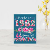 44 Year Old Made In 1982 Floral 44th Birthday Wome カード (黄色い花)