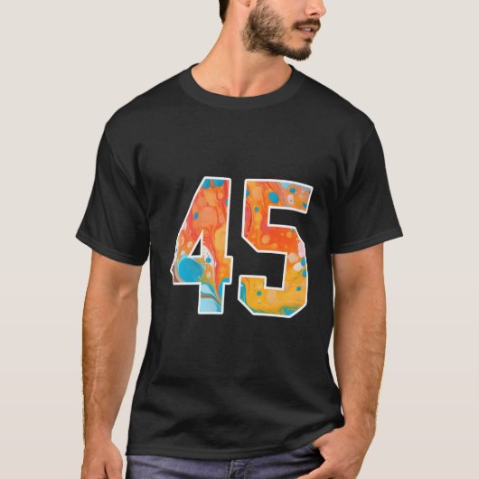 45のカラフルスポーツチーム番号の前後 Tシャツ (正面)