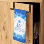 45周年記念結婚パーティーサファイアブルー キッチンタオル<br><div class="desc">ブルーサファイヤ結婚ーの記念日キッチンタオル。ご自分のカップルの名前と結婚日で、この記念日の贈り物をパーソナライズしなさい。他の一致する項目も利用可能である。©オリジナル水の色pansy hand'sとZazzle上の絵画www.mylittleeden.comとwww.mylittleedenweddings.comのためのサラ・トレットによるデザイン。</div>