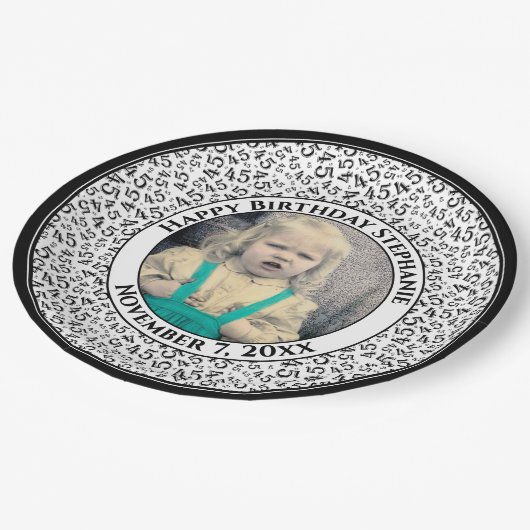 45 Your Photo Random Number Pattern Black/White ペーパープレート (アングル)