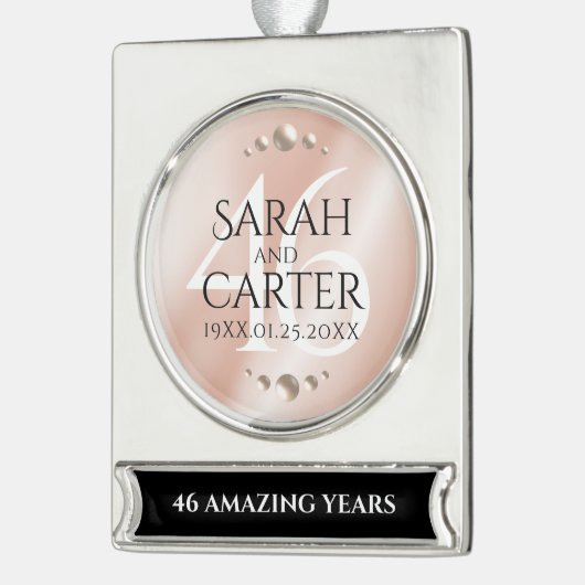 46thエレガントパールの結婚記念日お祝い シルバープレートバナーオーナメント (左)