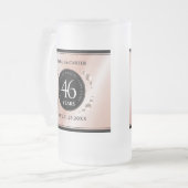 46thエレガントパールの結婚記念日お祝い フロストグラスビールジョッキ (正面左)