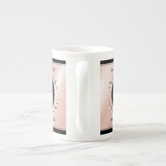 46thエレガントパールの結婚記念日お祝い ボーンチャイナマグカップ (裏面)