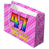 47誕生日：ピンクストライプのハート、レインボー# 47 ラージペーパーバッグ (正面アングル)