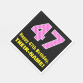 47誕生日:ピンクストライプ色のハートと"47" +名前 スタンダードランチョンナプキン (角)