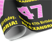 47誕生日:ピンクストライプ色のハートと"47" +名前 ラッピングペーパー (ロールコーナー)