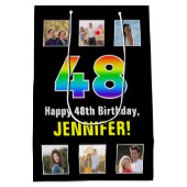 48誕生日: Rainbow "48"，写真カスタムと名前 ミディアムペーパーバッグ (裏面)