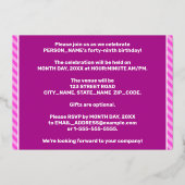 49th Birthday Party — はっきりした、おもしろい、ピンクストライプ色49 箔招待状 (裏面)