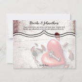 4.25x5.5アドバイスカードカントリーウッド鍵にハート 招待状 (正面)