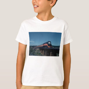 4-8-4によって導かれるSPの"日光"の列車 Tシャツ