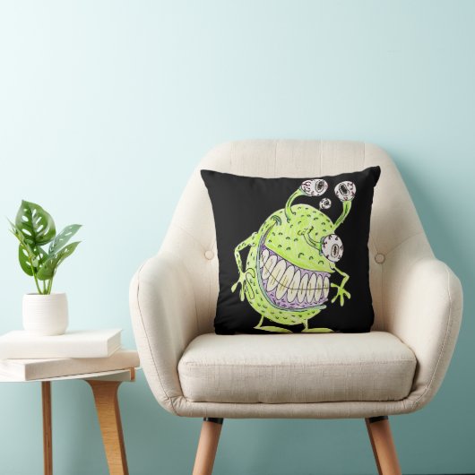4 eyed green alien monster クッション (椅子)