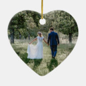 4 Photo Mr & Mrs 1st Christmas Faux Wood Heart セラミックオーナメント (裏面)