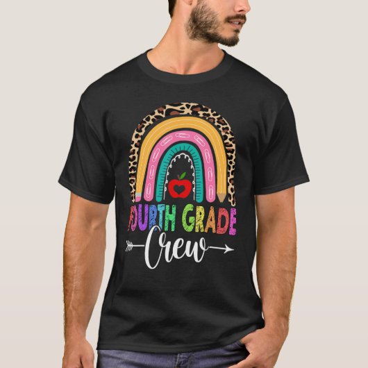4th Fourth Grade Crew Rainbow Leopard Teacher Back Tシャツ (正面)